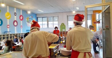 Il pranzo di Natale nelle scuole di Gussago con il golosissimo menù dedicato alla festività firmato Dussmann Service