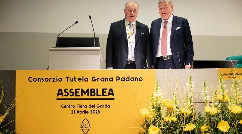 Grana Padano, assessore Beduschi ad assemblea consorzio: simbolo dell'agricoltura Lombarda che vogliamo