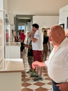 Inaugurata la mostra di inediti in memoria di Padre Costantino Ruggeri. Oltre 400 le visite nel primo weekend