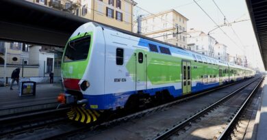 Più tecnologia, confort e sostenibilità: sui binari il primo treno ad alta frequentazione completamente rinnovato
