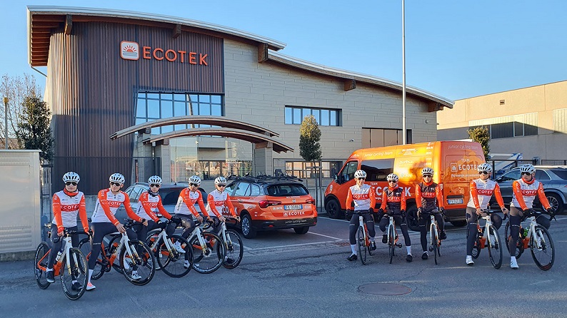 Il Team ECOTEK pedala verso il 2024, la stagione del debutto